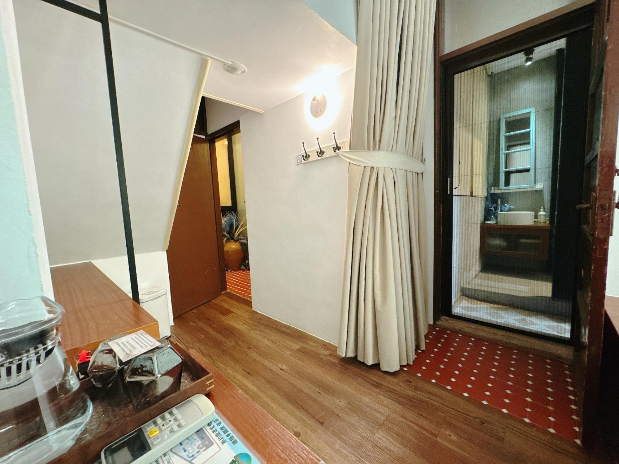 辣虎邸家 Love Here Tainan Esterno foto